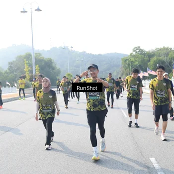 Runner Photo 6922681