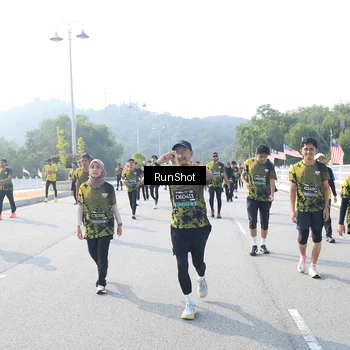 Runner Photo 6922682