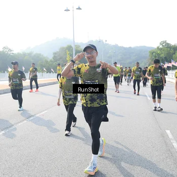 Runner Photo 6922688