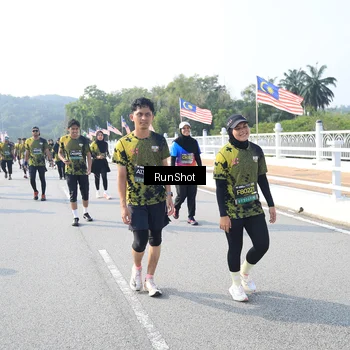 Runner Photo 6922696
