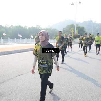 Runner Photo 6922702