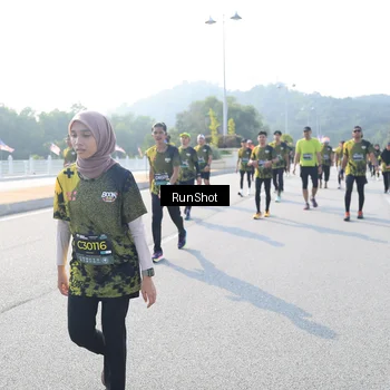 Runner Photo 6922704