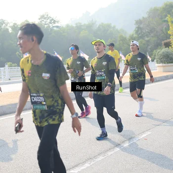 Runner Photo 6922710