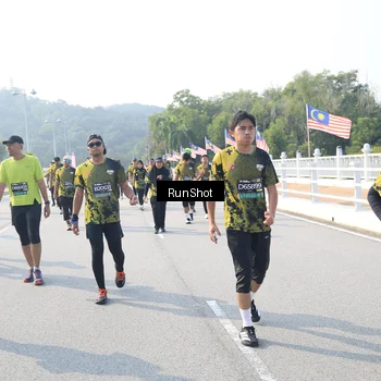 Runner Photo 6922715