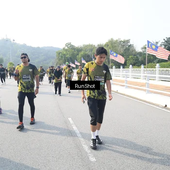 Runner Photo 6922724