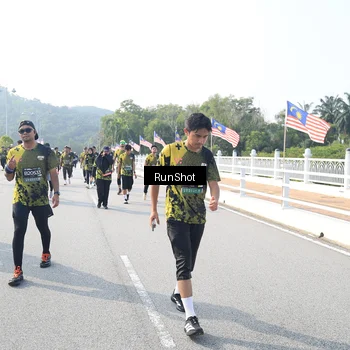 Runner Photo 6922731
