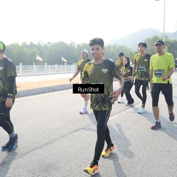 Runner Photo 6922740