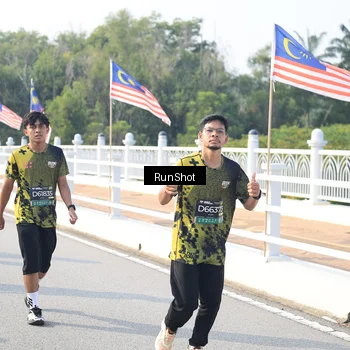 Runner Photo 6922749