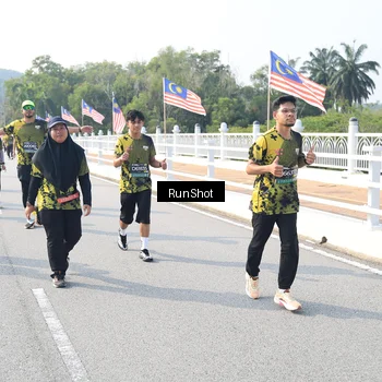 Runner Photo 6922755