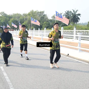 Runner Photo 6922757