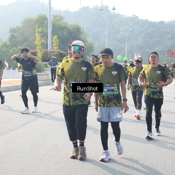 Runner Photo 6922764