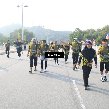 Runner Photo 6922765