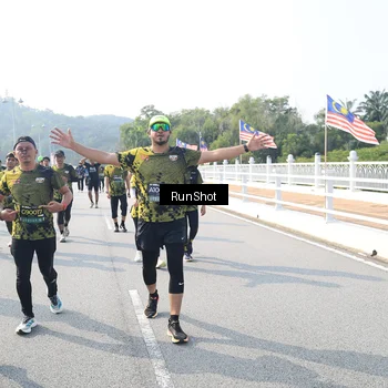 Runner Photo 6922785