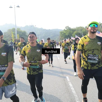 Runner Photo 6922792