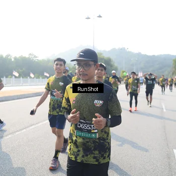 Runner Photo 6922812