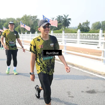 Runner Photo 6922831