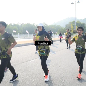Runner Photo 6922844