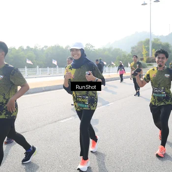 Runner Photo 6922846