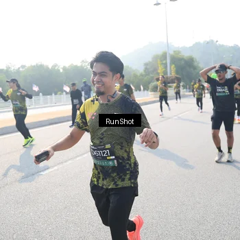 Runner Photo 6922857