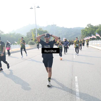 Runner Photo 6922859