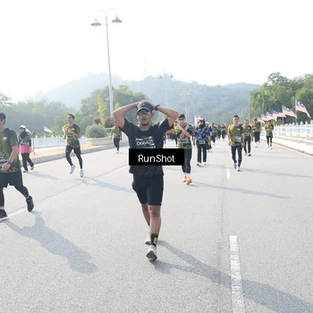 Runner Photo 6922860