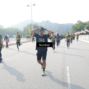 Runner Photo 6922865