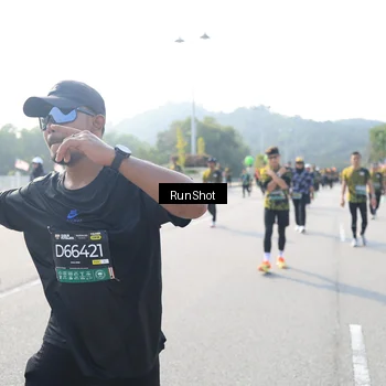 Runner Photo 6922876