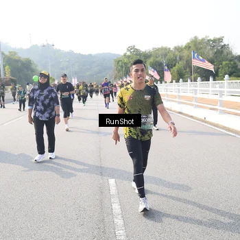 Runner Photo 6922901