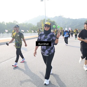 Runner Photo 6922913