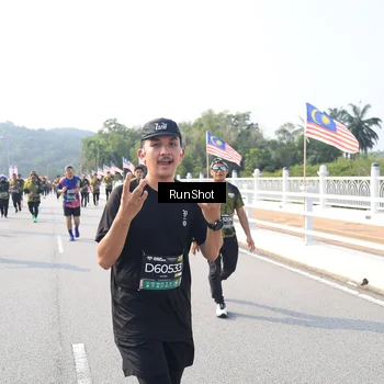 Runner Photo 6922917