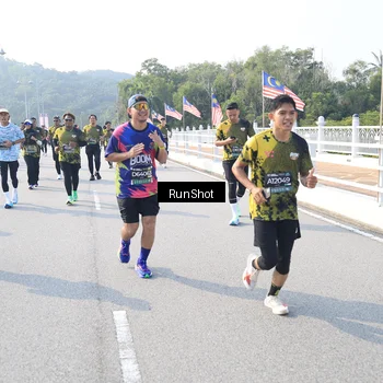 Runner Photo 6922936