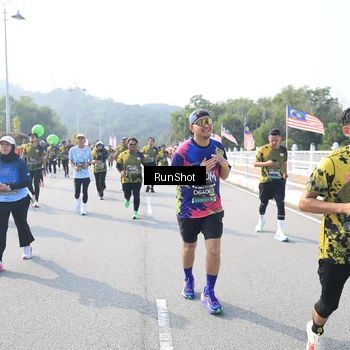 Runner Photo 6922941