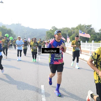 Runner Photo 6922942