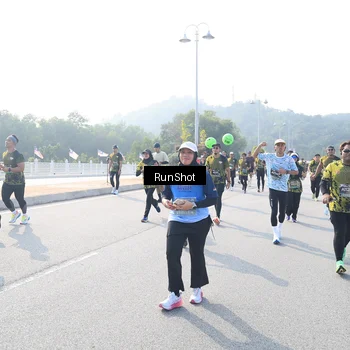 Runner Photo 6922950