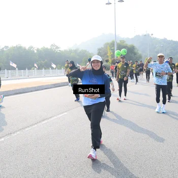 Runner Photo 6922951