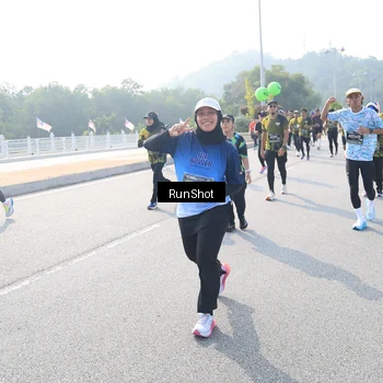 Runner Photo 6922956