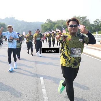 Runner Photo 6922960
