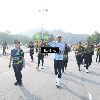Runner Photo 6922964