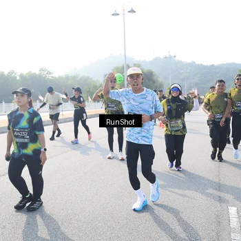 Runner Photo 6922969
