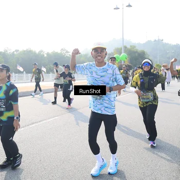 Runner Photo 6922973