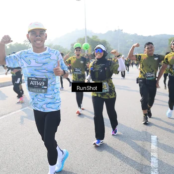 Runner Photo 6922981