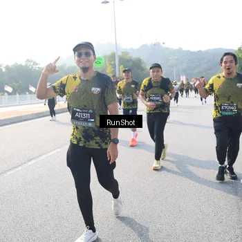 Runner Photo 6923014
