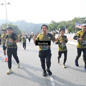 Runner Photo 6923017