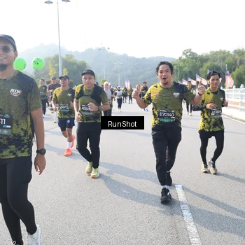 Runner Photo 6923021