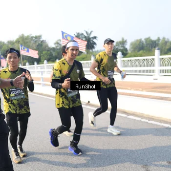 Runner Photo 6923031