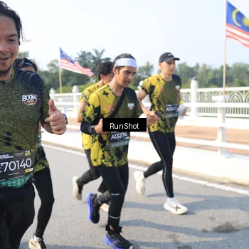 Runner Photo 6923036
