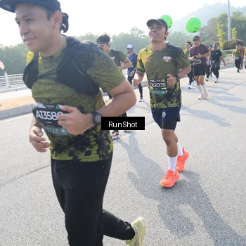 Runner Photo 6923041