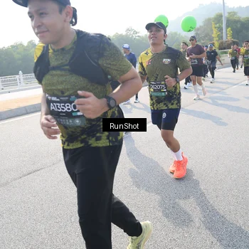 Runner Photo 6923043
