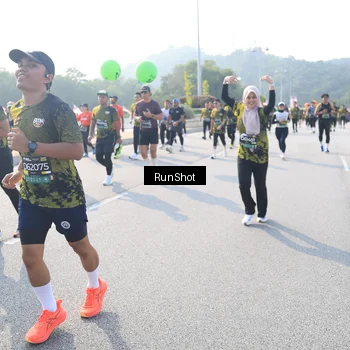 Runner Photo 6923046
