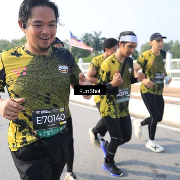 Runner Photo 6923058